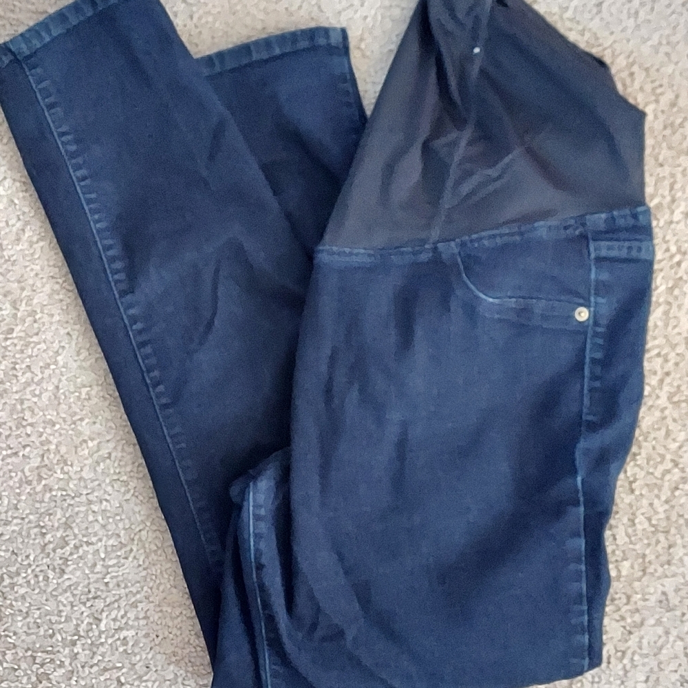 Maternity skinny jeans